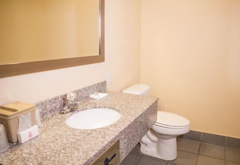 Red Roof Inn Mobile - Midtown Bagian luar foto